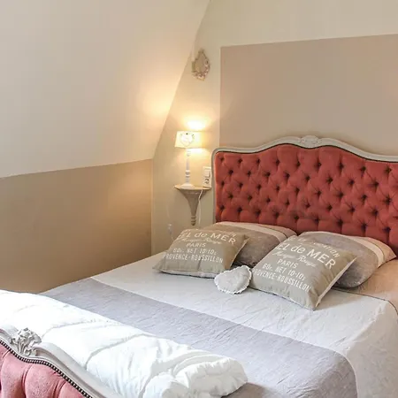 Stunning In Saint Esprit With Kitchen *
