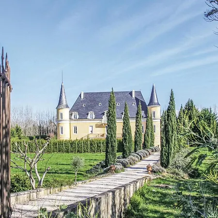 Stunning In Saint Esprit With Kitchen *
