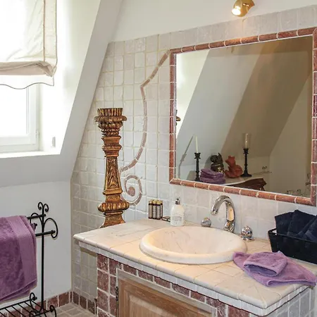 Stunning In Saint Esprit With Kitchen * Pont-Saint-Esprit
