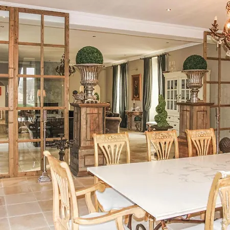 Stunning In Saint Esprit With Kitchen Casa vacanze Pont-Saint-Esprit
